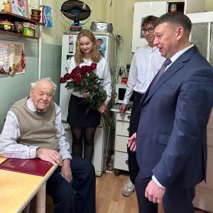100 летний Юбилей отмечает сегодня, 20 октября 2023 года, ветеран института, ветеран Великой Отечественной войны, Евгений Викторович Лебедев!