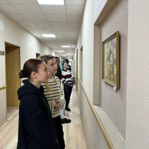 Выставка живописи открылась в главном корпусе МИВлГУ